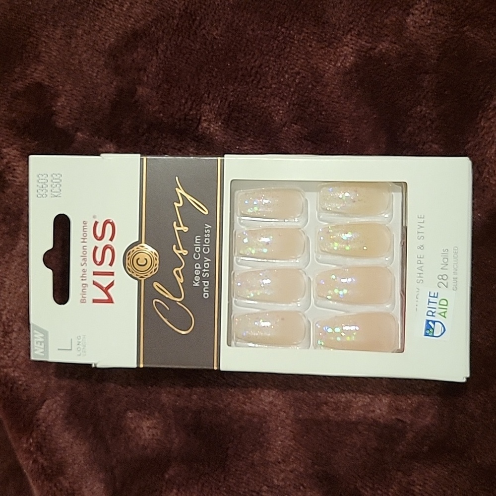 KISS Classy Sparkle long nails #83603